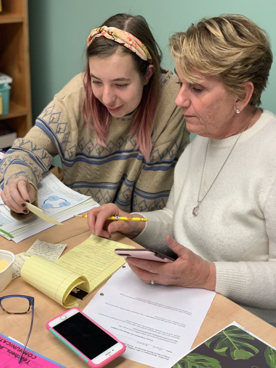 Alma, CHoR educator, tutoring student 