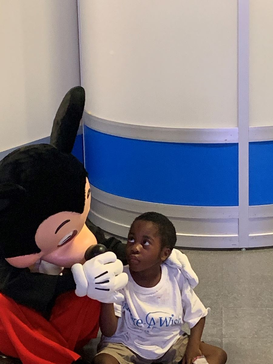 Jay’Shawn with mickey